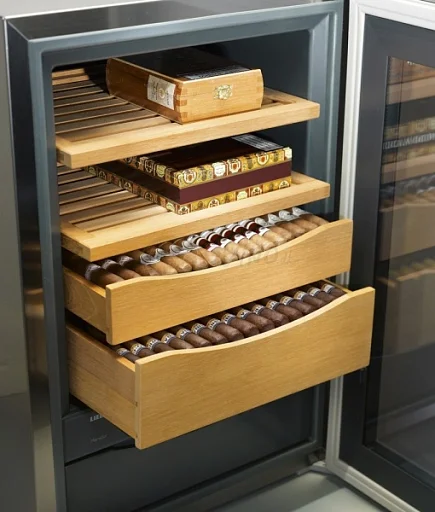 Шкаф для сигар Liebherr ZKes 453